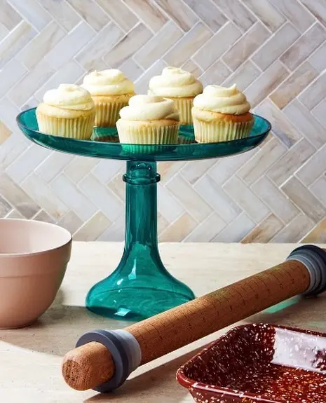  Cake stand in emerald green