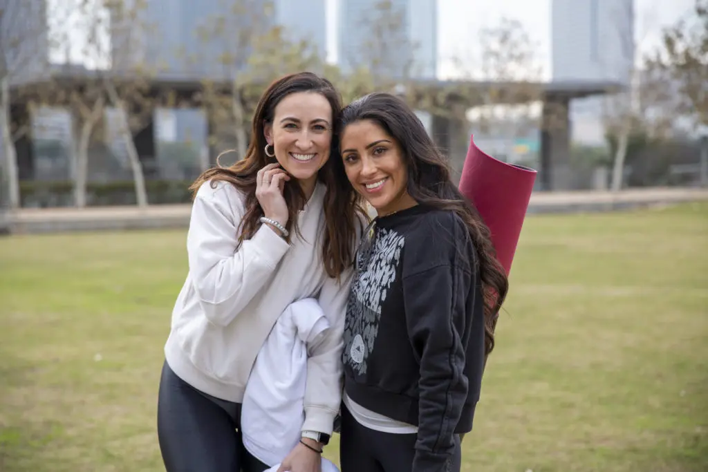Chanelle Lagace and Crystal Dawli were among the 50 influencers joining Savor + Sweat for a workout in Buffalo Bayou Park.  (Photo by Jenny Antill Clifton)