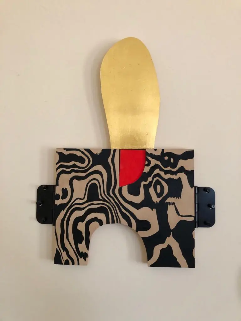 West Coast-based Chuck Nanney's “The Ghost in You,” 2019, employs 22K gold leaf and acrylic on plywood. The mid-career, 
cult-fave artist is on Bill Arning's radar and featured in a solo at the gallery through April 18, 2021. 