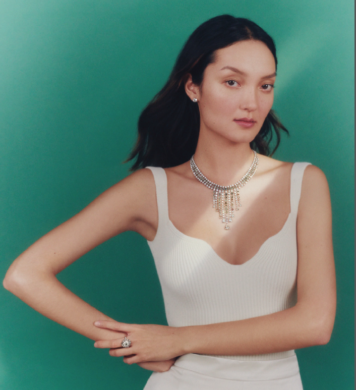 The Okavango Grace necklace in De Beers' Reflections on Nature high jewelry collection is stunner with a 72.38 carat weight set in 18K white gold. (Photo courtesy of De Beers Jewellery)