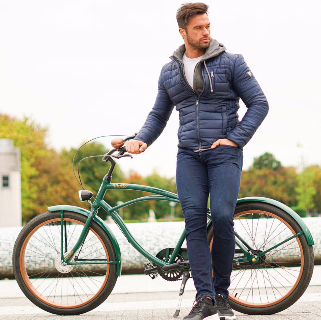Customized Vivelo rider