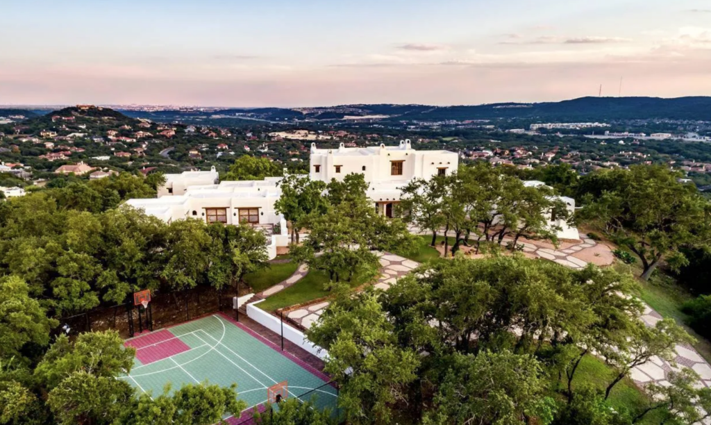 Country Music Hall of Famer George Strait puts his San Antonio mansion back on the market with a reduced asking price.  (Photo by LRES) 