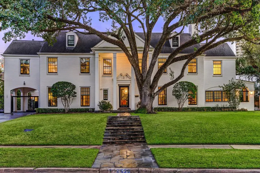 The 1930s home at 2529 Del Monte in River Oaks was updated and expanded in 2013 and 2019.