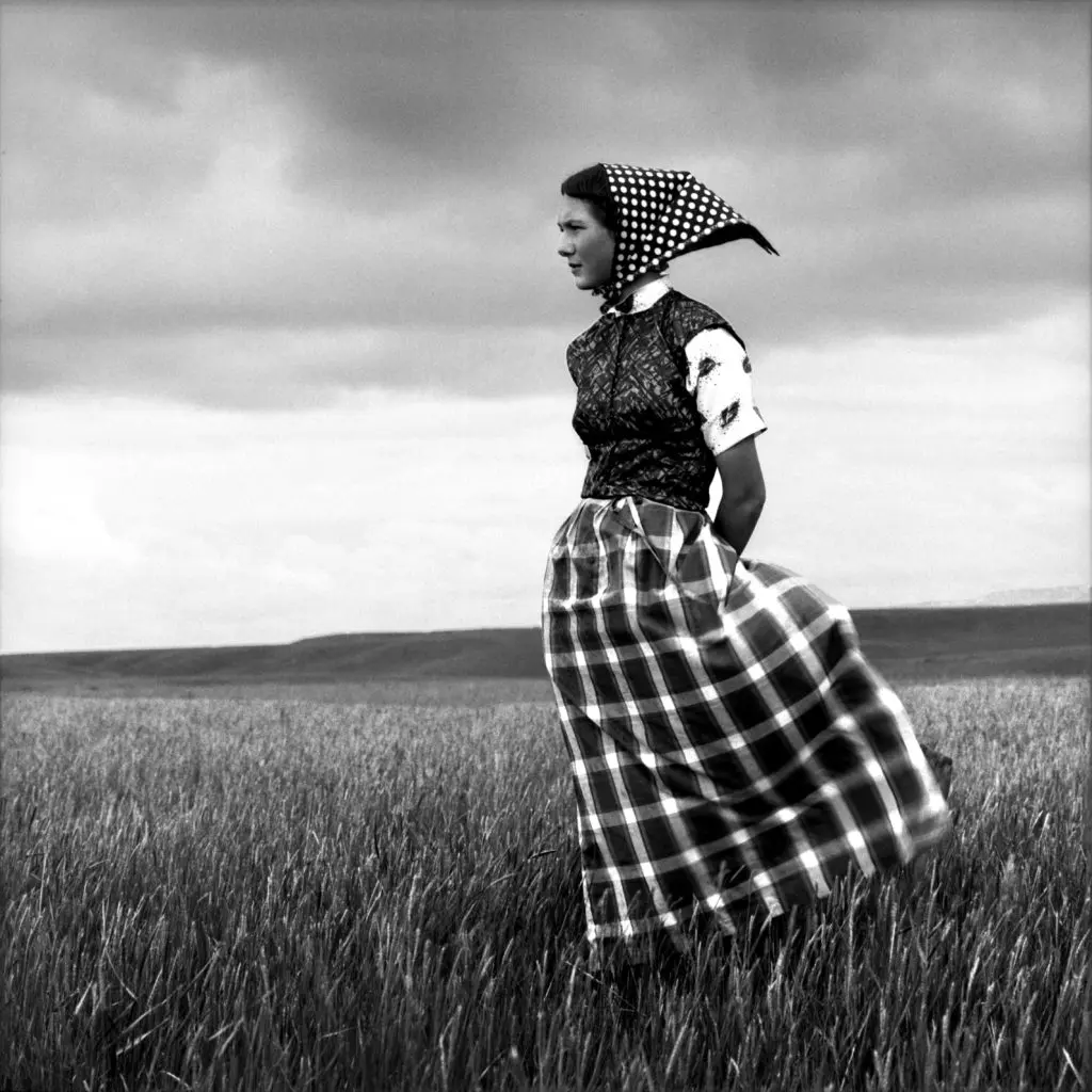 Laura Wilson's "Emma, Hutterite Girl in Field, Duncan Ranch Colony, Harlowton, Montana," 1994 at Red & White Gallery.