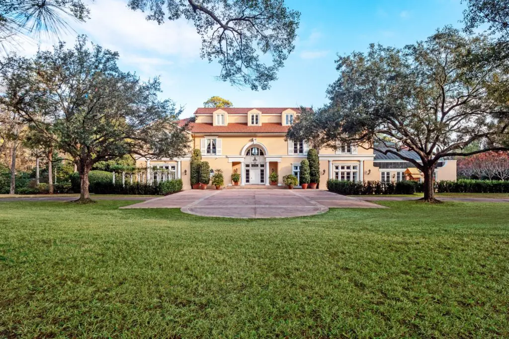 Gerald Hines' 17,000 sq.ft. River Oaks home hits the Houston real estate market for a record $34.5 million.  (Photo by Sonya Bertolino)