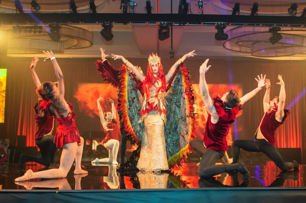 Élan Artists in one of several dance presentations saluting the Houston Symphony Ball.  (Photo by Wilson Parish)