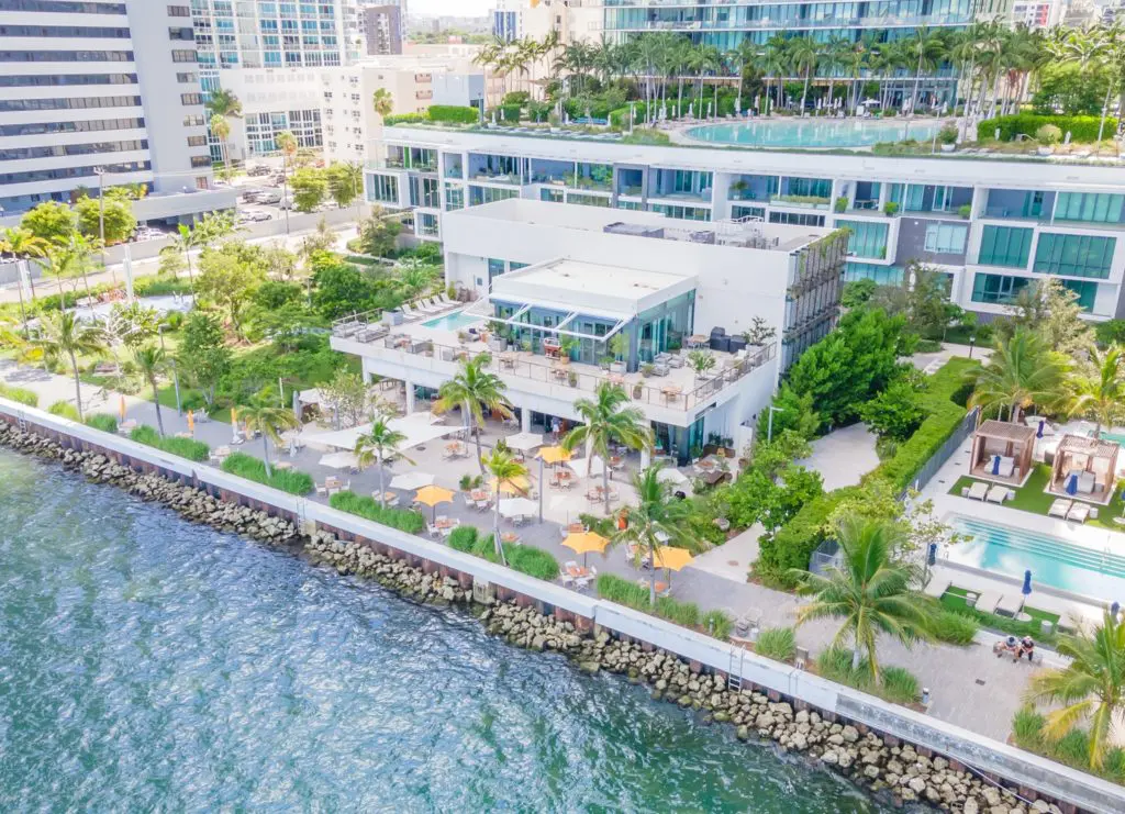 Amara at Paraiso offers one of the best waterfront dining experiences in Miami. (Courtesy of Amara)