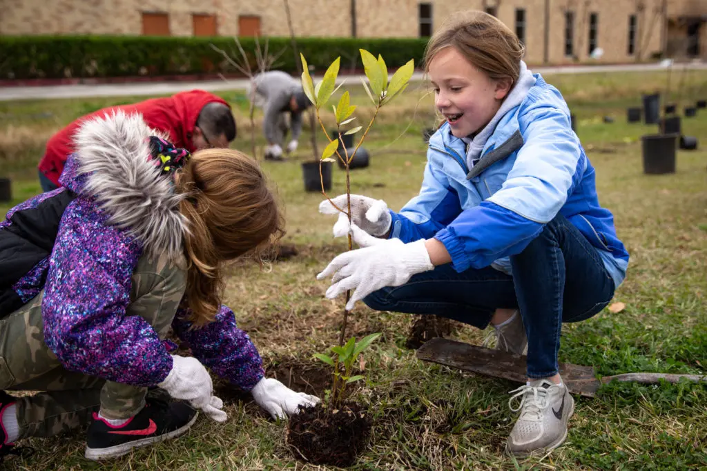 Trees for Houston enjoys 1,000 volunteers many of whom joined the Memorial Park Arbor Day plantings in 2019.