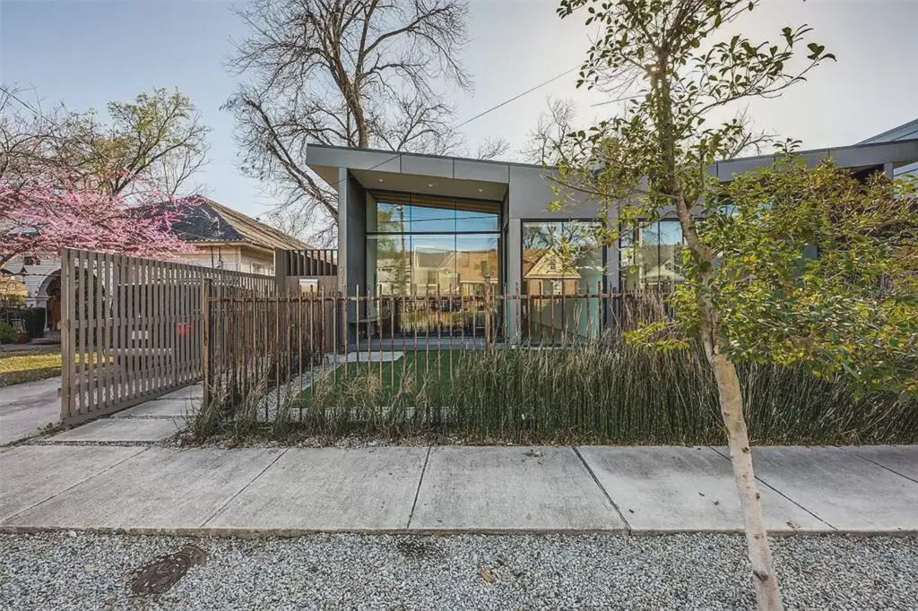 2217 Annex Avenue, a modern new build in Dallas' East Village neighborhood.