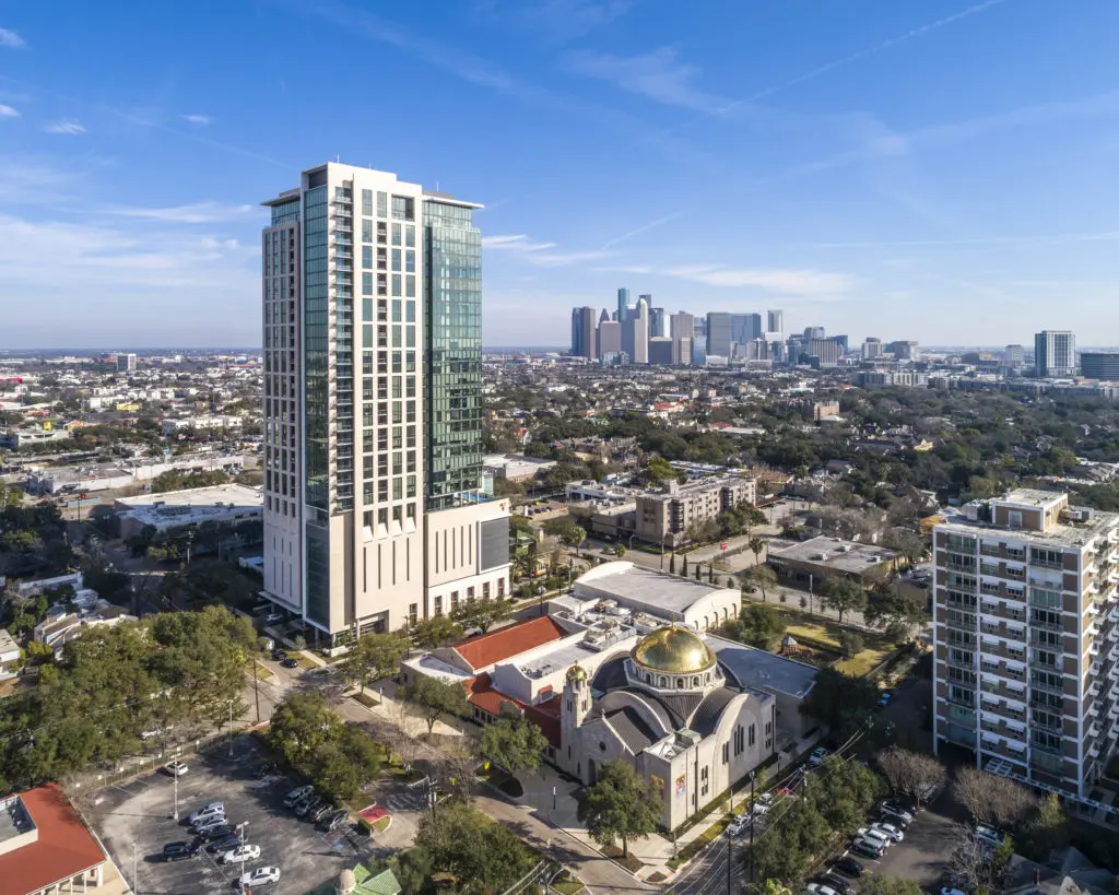 The new Hines high-rise tower has sweeping views — with even Houston's own golden dome visible. (Photo by Mabry Campbell)