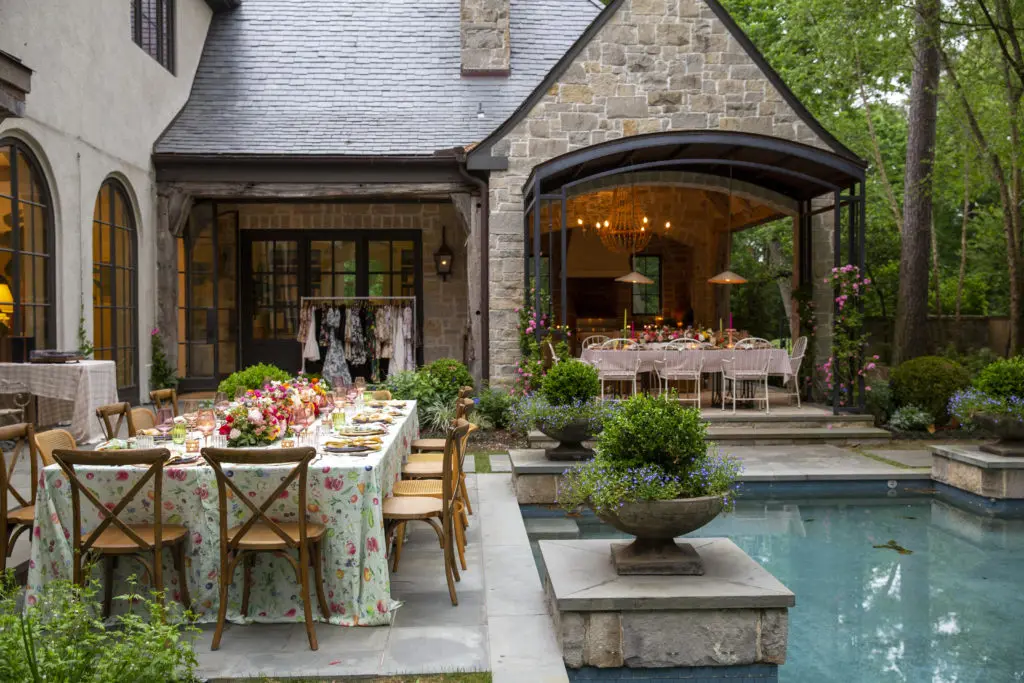 Two tables festively set for the Cara Cara dinner at the home of The Avenue's Lyndsey Zorich (Photo by Jenny Antill Clifton)