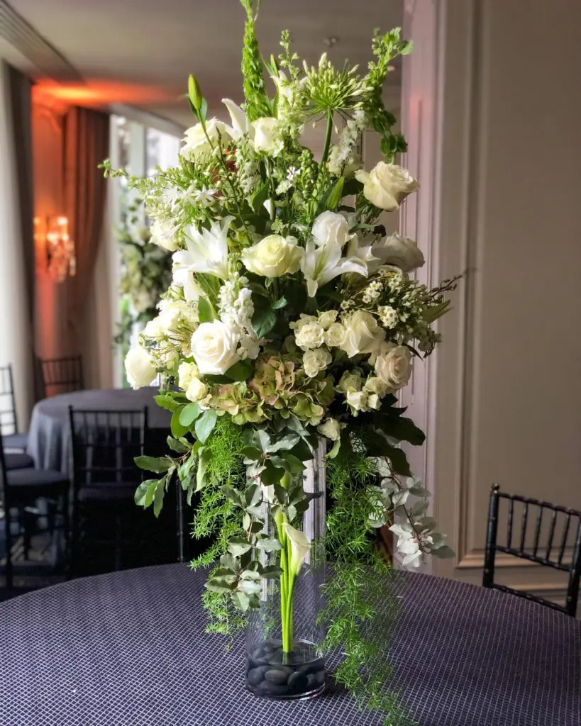Elaborate florals fill the In Bloom Inc. portfolio of lavish designs. (In Bloom Inc. Photo)