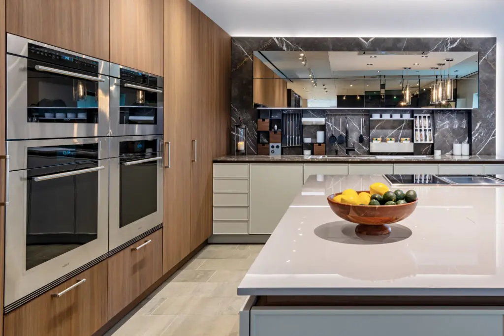 eggersmann 15 Square custom modular system is perfect for a backsplash installation. 