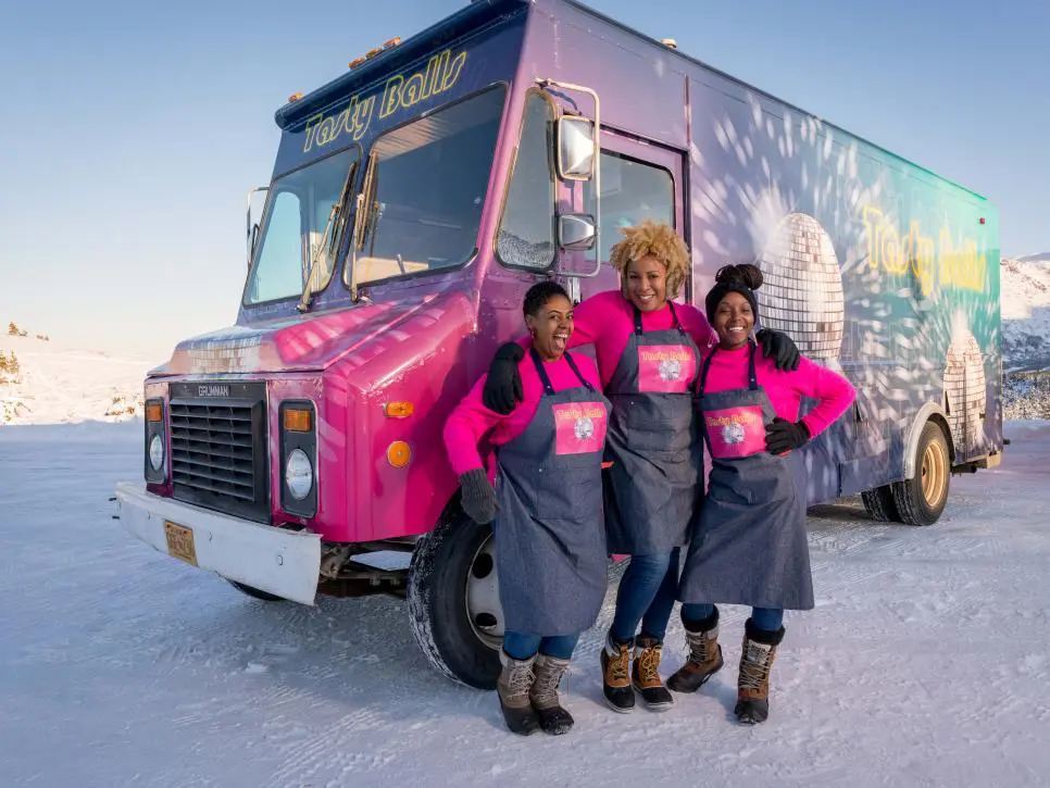  Nadia Ahmed, Misti Buard and D'Ambria Jacobs (Photo by Michael Moriatis)