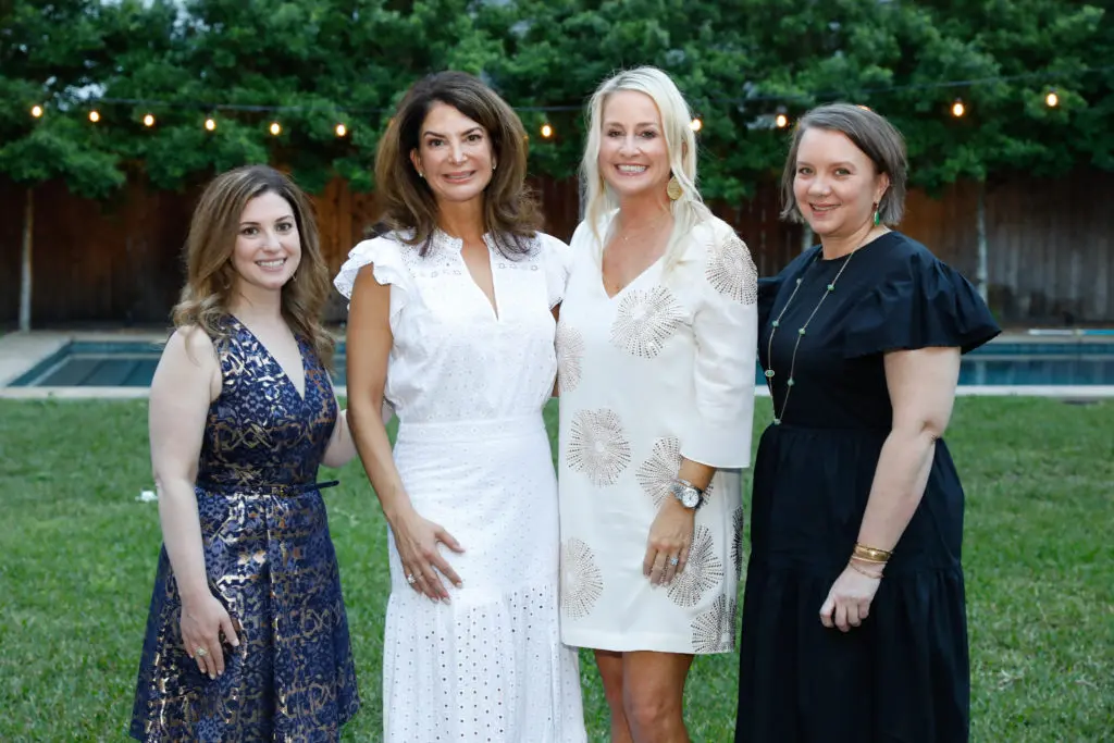 Alexandra Yates, Whitney Walsh, Amy Comiskey, Katie Hackedorn (Photo by Priscilla Dickson)