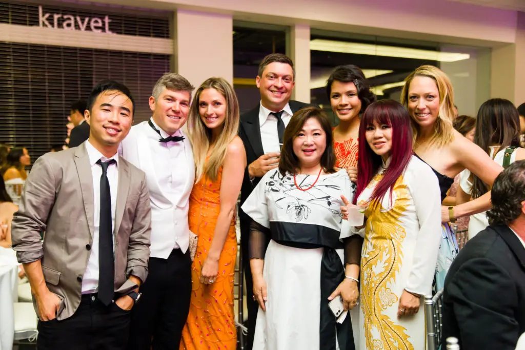 Drex Lee, Jay Steider, Kjersten Steider, David Swiderski, Frances Chenne, Naomi Haryanto, Tina Ho, Suzanne Swiderski (Photo by Hung L. Truong Photography)