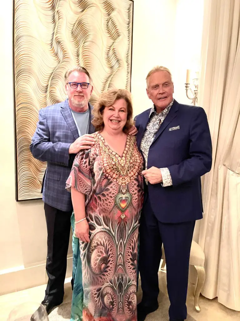 Danny & Robin Klaes join the intimate group in which Lee Majors is fêted on his birthday.