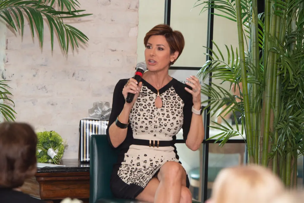 Dominique Sachse speaking at the Houston Symphony League inaugural Icon event at The Annie Café & Bar. (Photo Wilson Parish)
