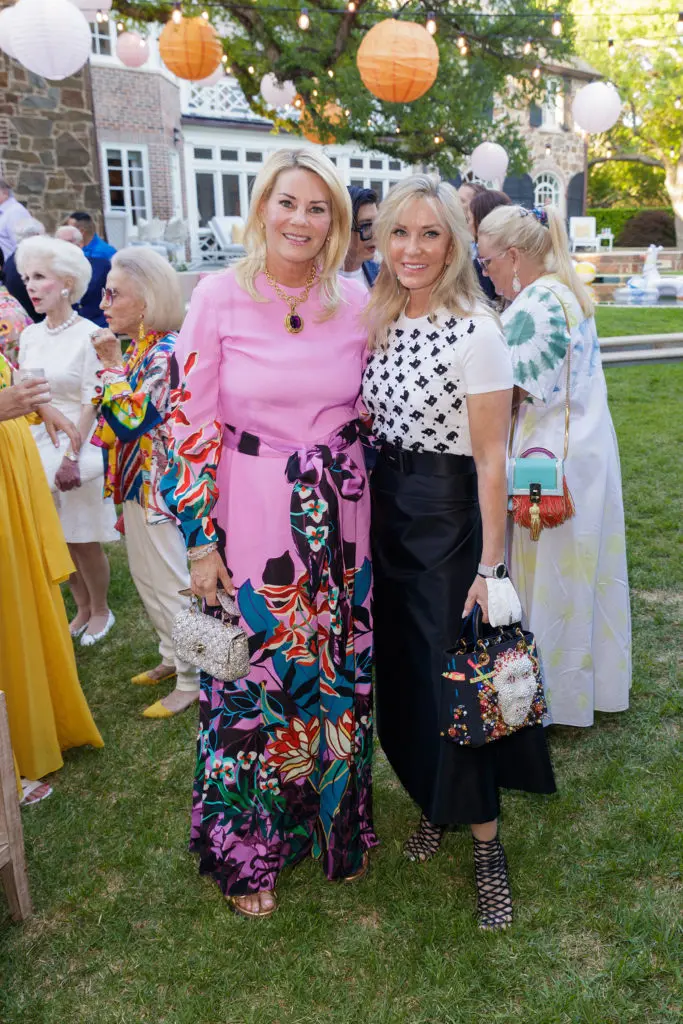 Kelli Ford, Nancy Rogers (Photo by WJN Photo)