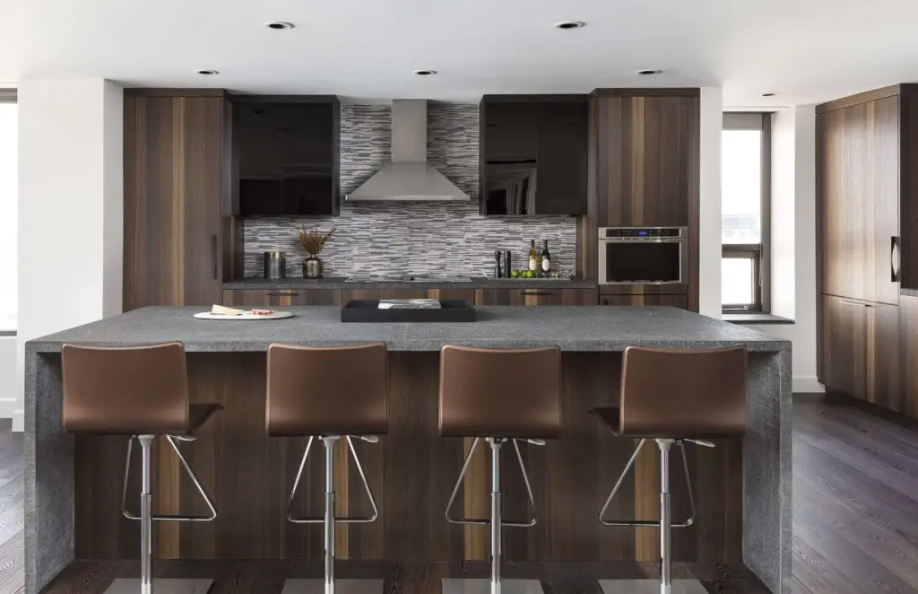 Create endless finish combinations with eggersmann’s extensive range of materials.