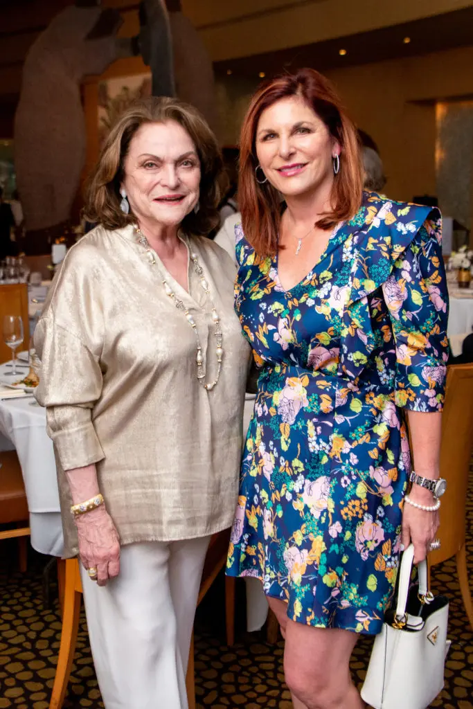 Beth Wolff, Cynthia Wolff (Photo by Michelle Watson CatchlightGroup.com)