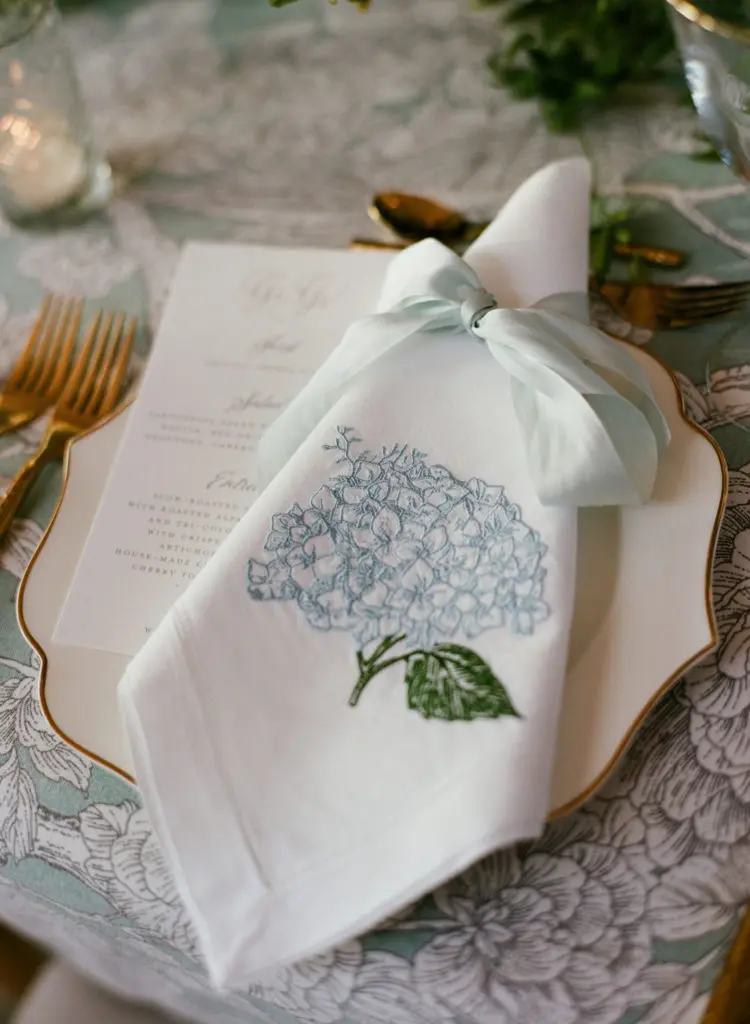 It's all in the details with La Tavola linens. (Photo by Liz Banfield)