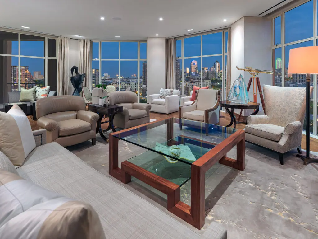 The living room looks just as good with the night sky as its backdrop. (Photo by Sean Gallagher Photo)
