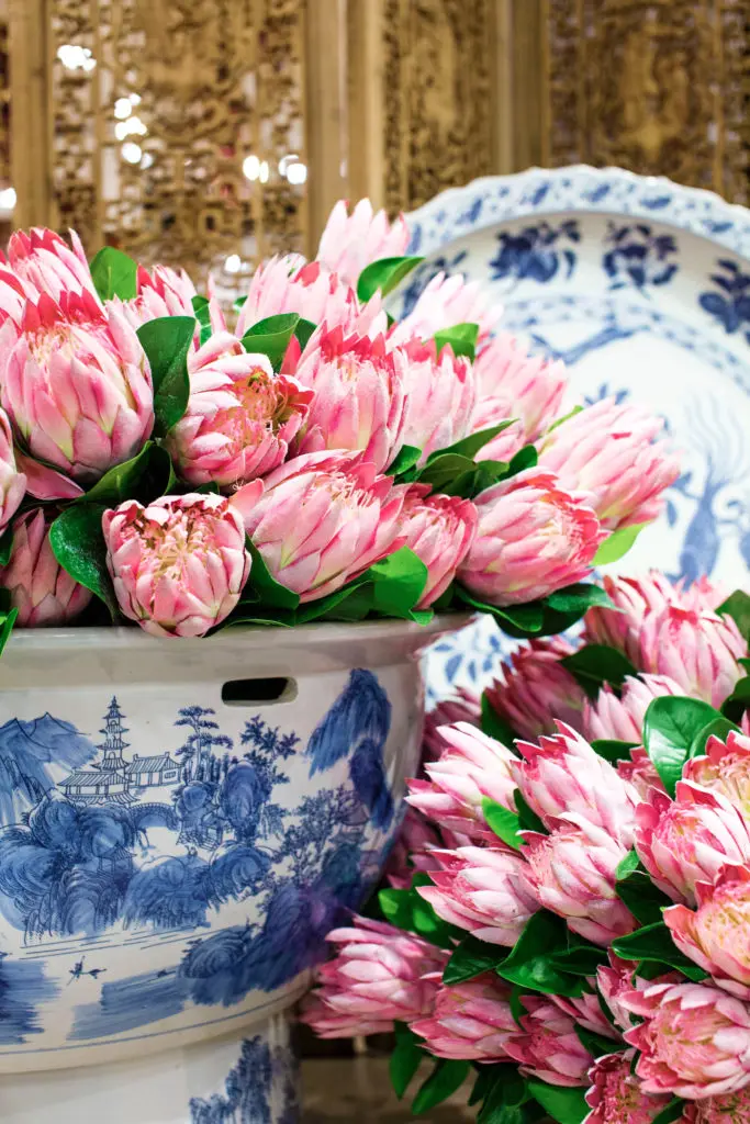 Pink hues and chinoiserie blues. 