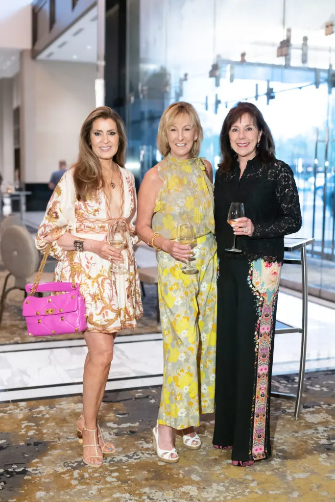 Caroline Kenney, Shelley Reeves and Elizabeth Stein at the Theorem Sauvignon Blanc party at the Post Oak Hotel  (Photo by Daniel Ortiz)