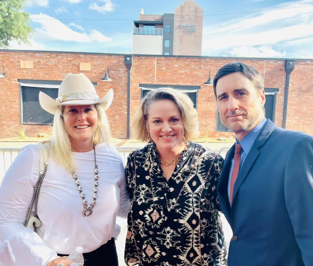 Cathleen Hodnett, Courtney Dabney and Luke Wilson. Photo by Courtney Dabney.