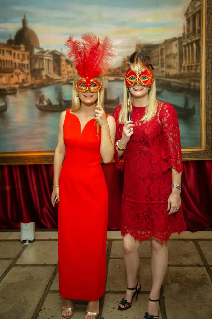 Skylar Pinchal, Claudia Lederer Saenz at the Young Friends of Save Venice party at Rice University's Cohen House. (Photo by Fulton Davenport/ PWL Studio)