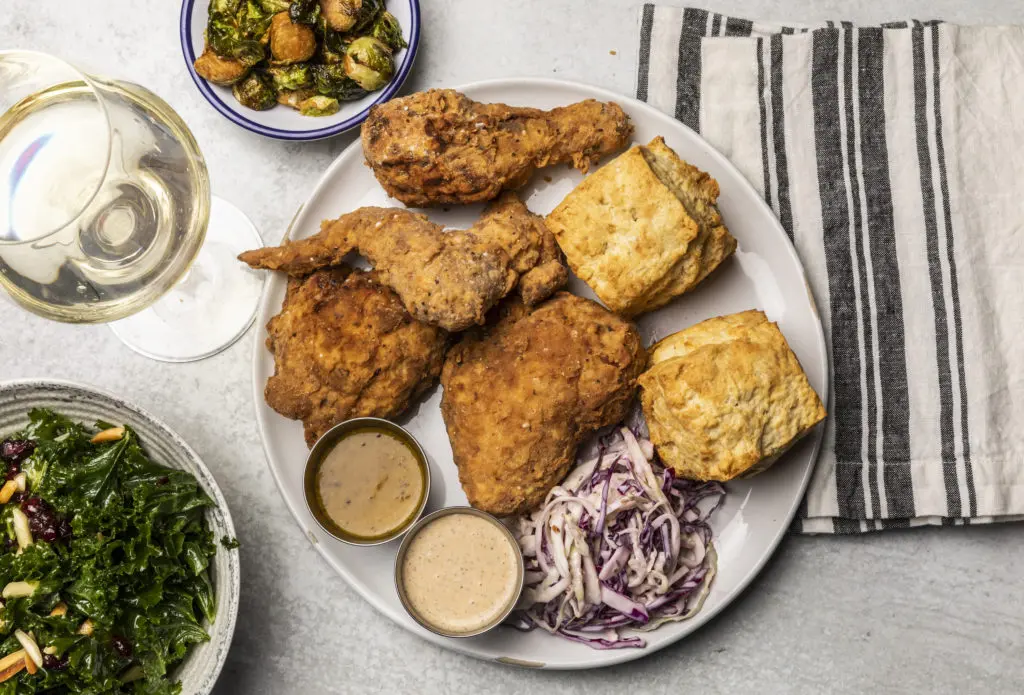 Feges BBQ's new Spring Branch location features fried chicken on its daily menu. (Photo by Julie Soefer)