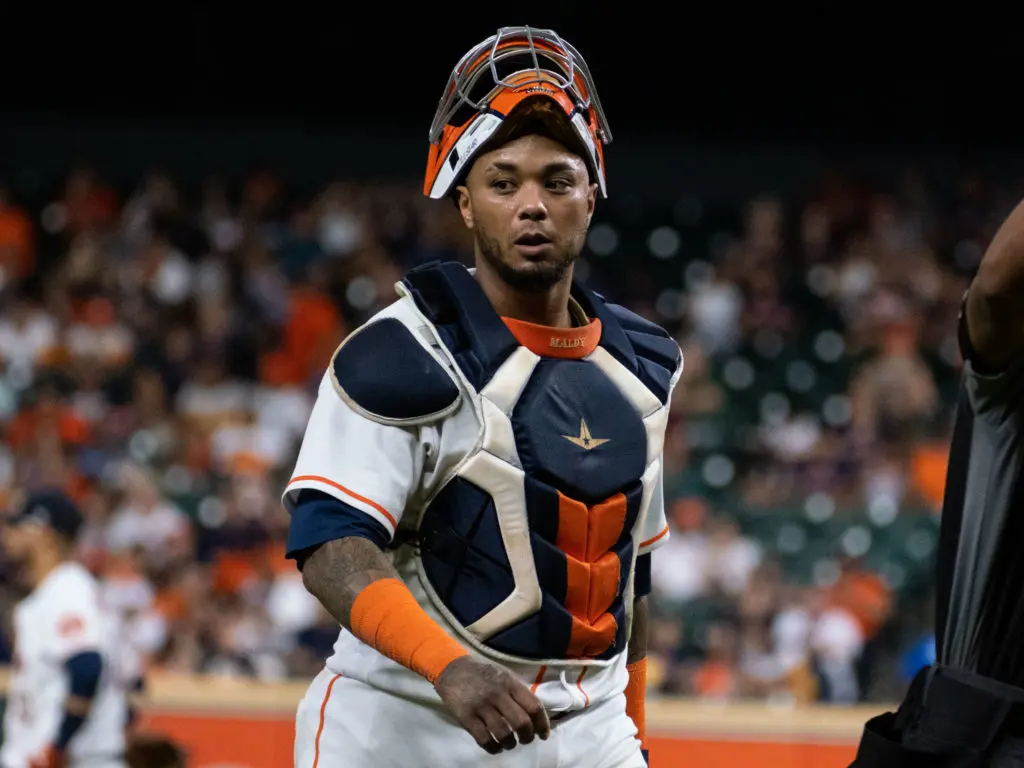 Astros catcher Martin Maldonado knows how to handle a pitching staff. How to make pitchers believe. (Photo by F. Carter Smith)