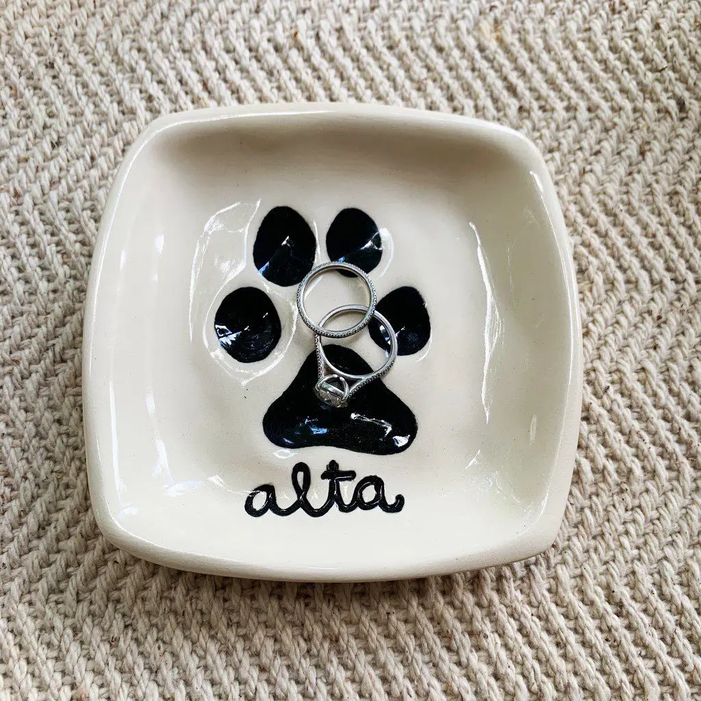 Don't forget your furry friends, with precious items like this.