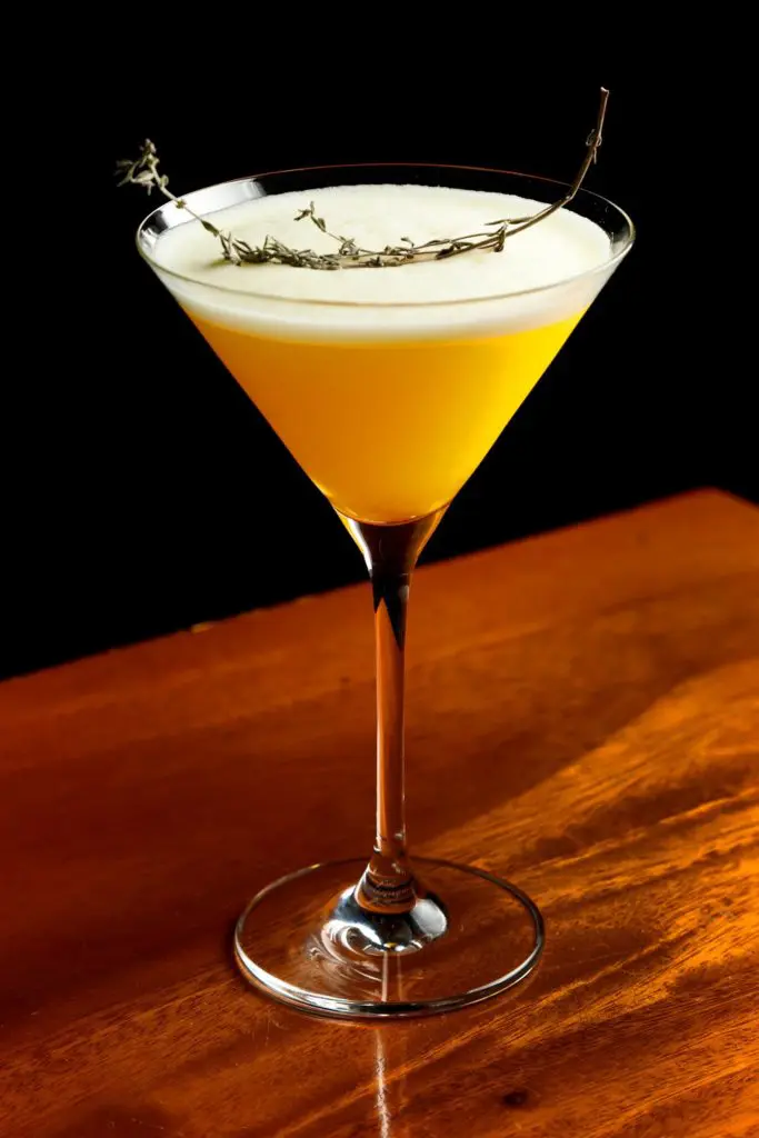 Mijenta tequila's recipe for  Maya's Nectar cocktail with a touch of turmeric.