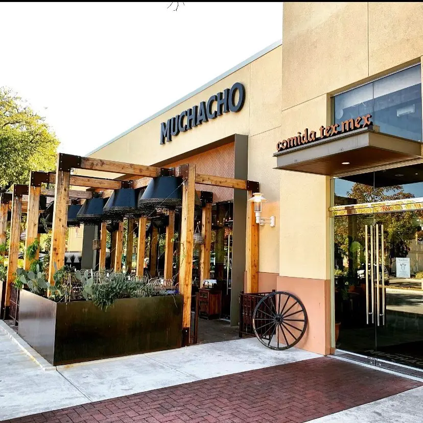 Muchacho's patio at the Plaza at Preston Center offers al fresco dining with heaters when the weather is cool. (Courtesy)
