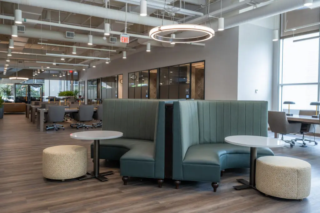 Members have a turn-key solution for all their workplace needs, from ergonomic work spaces to world-class premium health clubs. Social connection is also a palpable perk.