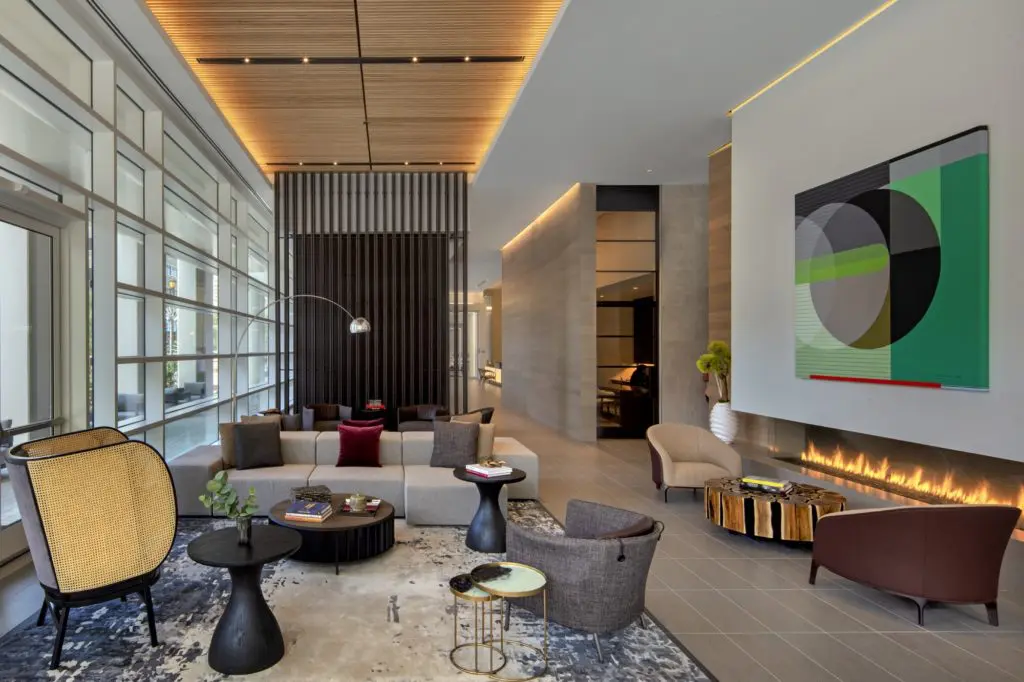 The garden lobby at The Victor makes waiting for friends — or an Uber ride — way more pleasant. (Photo by  Eric Laigne)