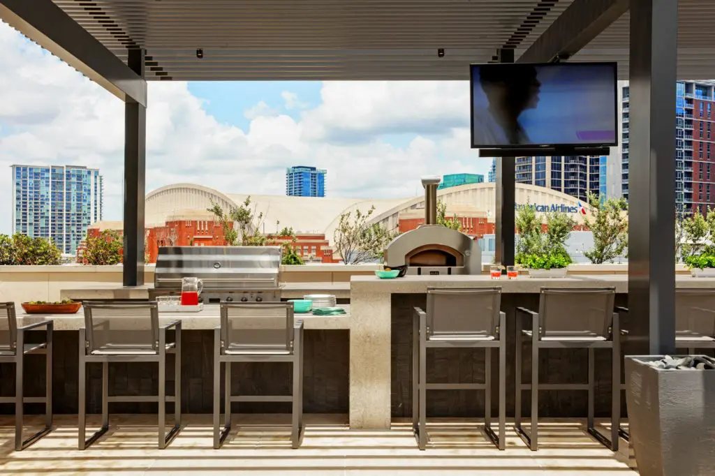 The Victor high-rise is right next to American Airlines Center and all the major Dallas events that take place there. (Photo by  Eric Laigne)