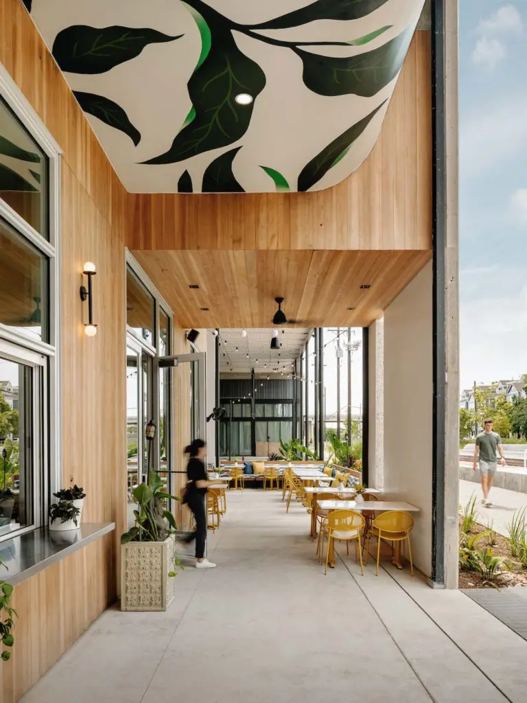 The da Gama patio in M-K-T Heights overlooks the Heights Hike and Bike Trail (Photo by Chase Daniel)