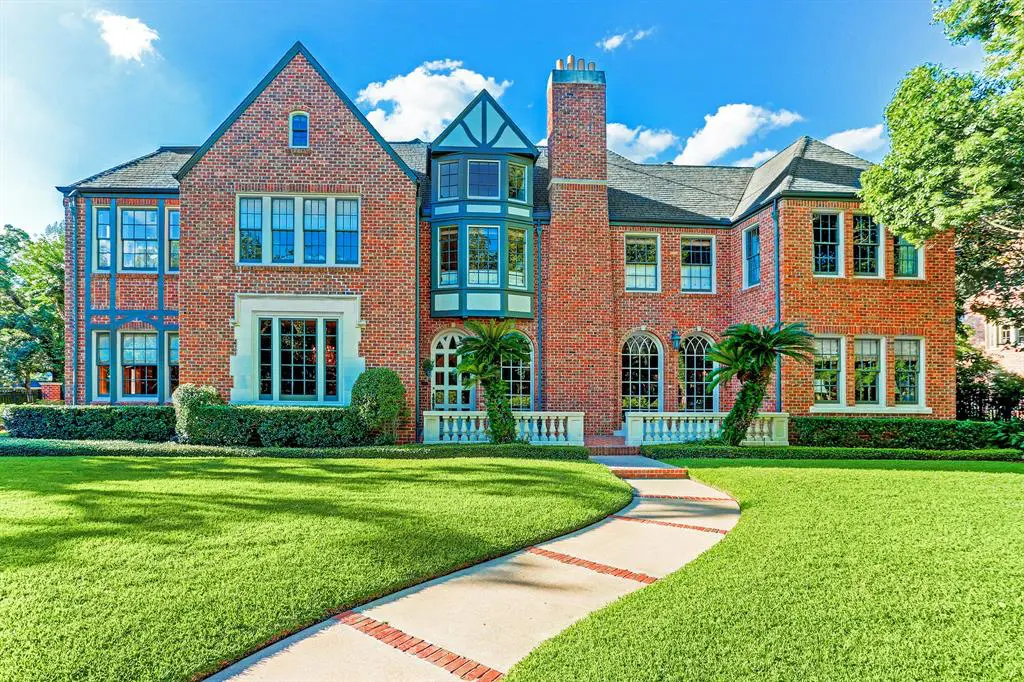 1512 South Boulevard