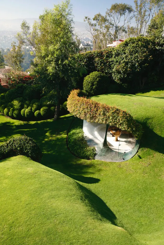 Casa Orgánica was designed by architect Javier Senosiain in 1984 as his own residence northwest of Mexico City. (Photo by Pia Riverola and Arquitectura Orgánica)