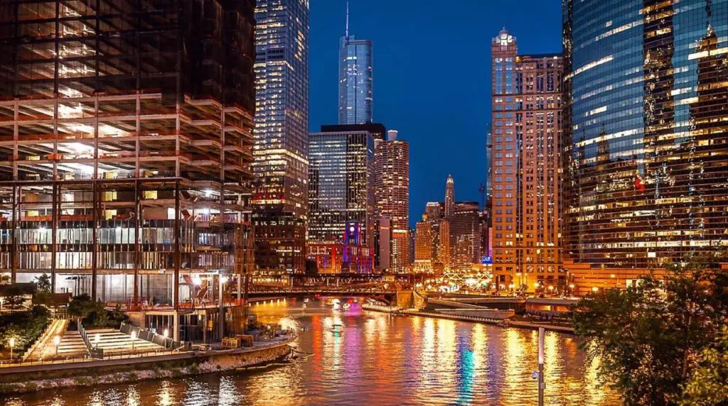 You can't beat the Chicago River view from hotspot Gibson's Italia.