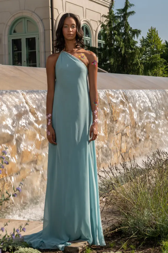 Reem Acra one-shoulder column gown. (Photo courtesy of Reem Acra)
