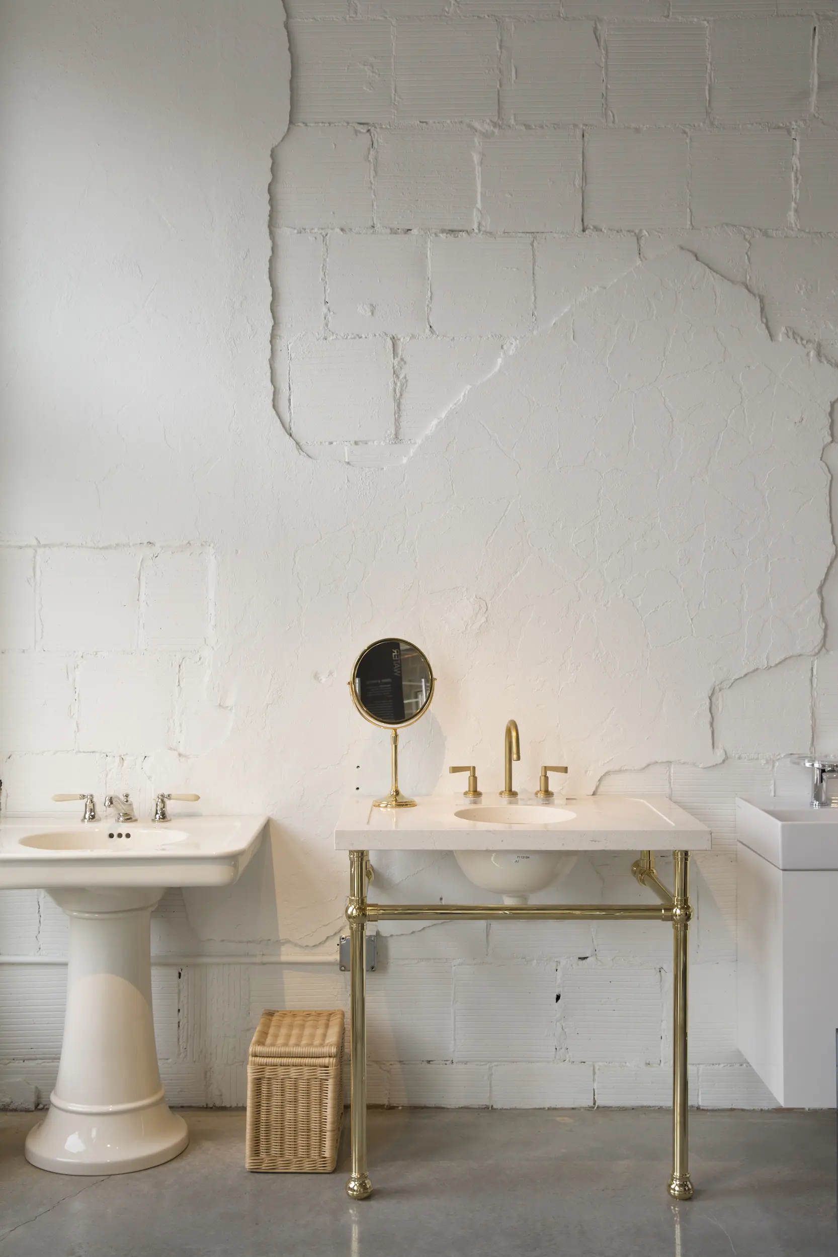 Elegant Additions Houston showroom