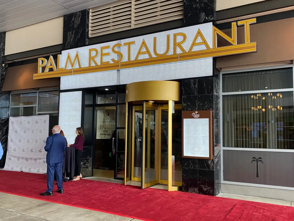 Tilman Fertitta's Houston Palm restaurant is poised to rock the steak house scene in downtown Houston.  (Photo by Shelby Hodge)