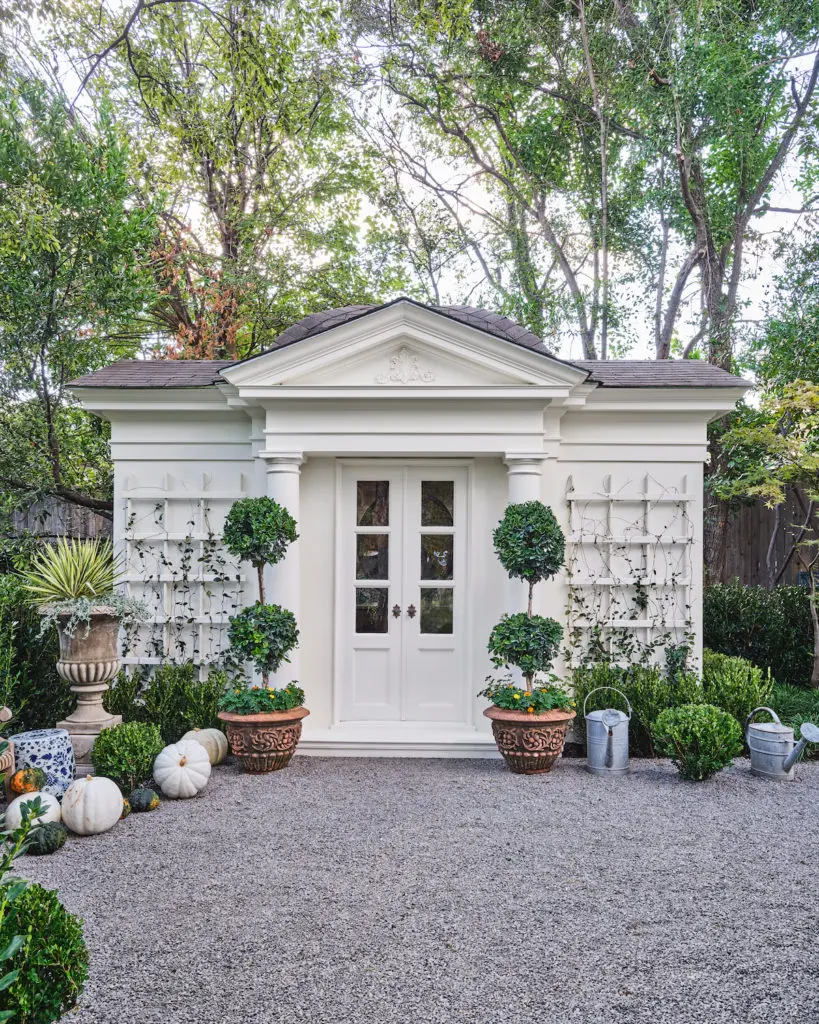 A lush outside garden. (Photo by Stephen Karlisch)