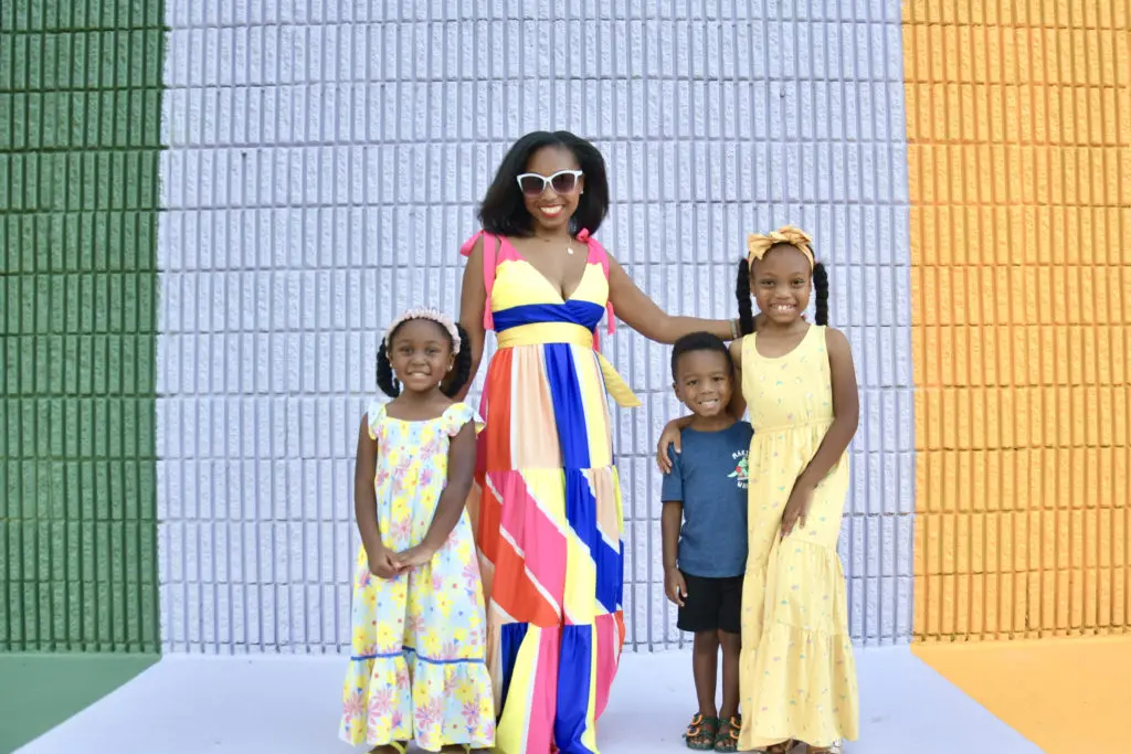 Lily, Ariel, Levi & Leila Jackson at unveiling of the Sugar & Cloth Color Wall.  (Photo by Alex Montoya)