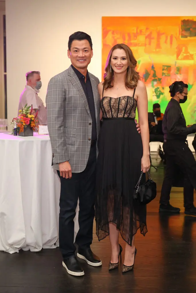 Jeff & Kaiti Suh at the De Beers Jewellers celebration of its Reflections of Nature collection at The Menil Collection. (Photo by Johnny Than)