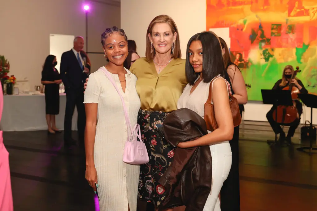 Nandi Howard, Stephanie Tsuru, Danielle Wright at the De Beers Jewellers celebration of its Reflections of Nature collection at The Menil Collection. (Photo by Johnny Than)